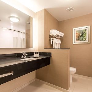 Queen Suite