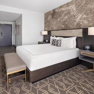 King Room Mobility accessible