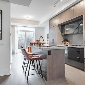 Luxury Properties Close To Rogers Center In Toronto Downtown Core