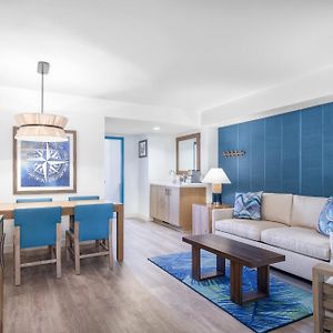 Queen Suite