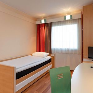 Standard Room with 1 Single Bed