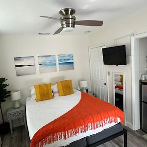 Queen Room Pool View