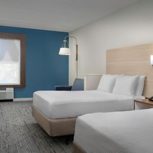 Queen Suite