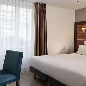 Comfort Queen Room