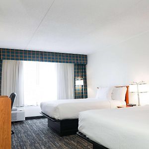 Queen Room Two Queen Beds Non-Smoking
