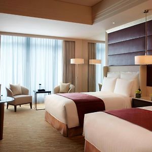 Deluxe room Guest room 2 Double River view