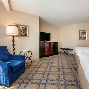 Tradition Queen Room