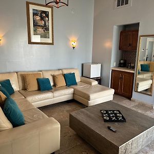 King Grand Suite Non-Smoking