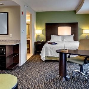 Corner King Room