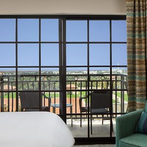 Traditional Guest room 2 King Balcony