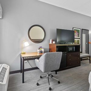 Executive King Room