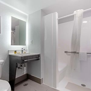 King Suite Mobility accessible