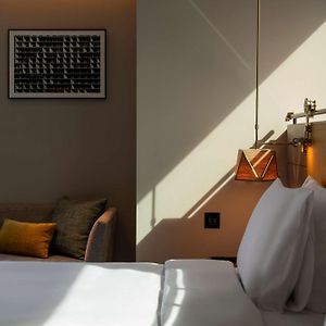 Corner Twin Room