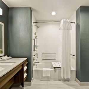Queen Studio Two Queen Beds Mobility Access or Non-Smoking