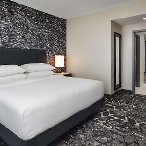 Premium King Suite Non-Smoking