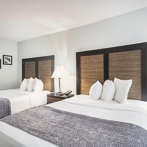 First Floor Queen Room