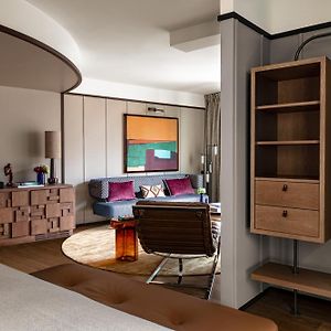 Corner Junior Suite