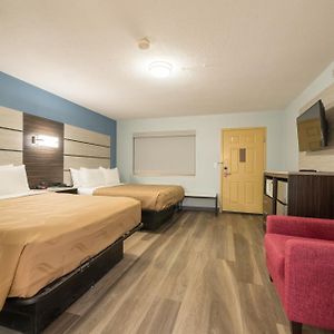 Queen Room Two Queen Beds Tub Accessible or Non Smoking or Pet Friendly