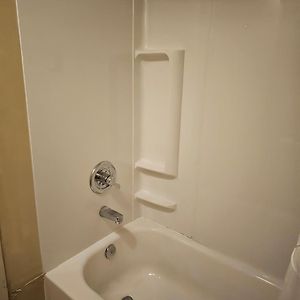 Queen Room Non-Smoking or Pet Friendly