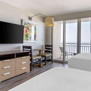 Premier Oceanfront Studio