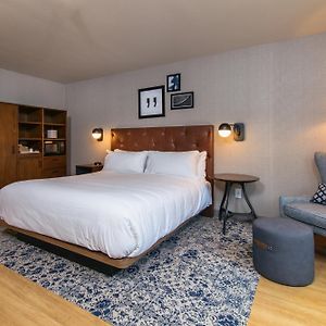 Traditional King Room