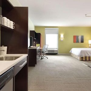 One-Bedroom King Suite Mobility Access or Non-Smoking