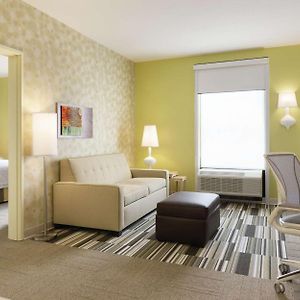 One-Bedroom King Suite Non-Smoking