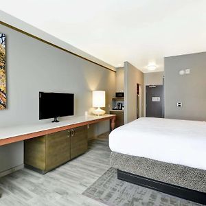 King Room Hearing Access