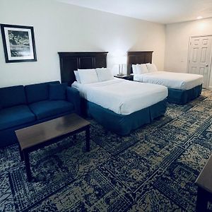 Superior Queen Room Two Queen Beds
