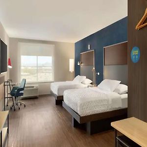 Queen Room Two Queen Beds