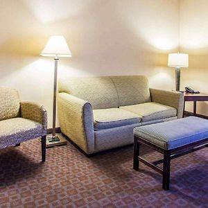 Efficiency King Suite Mobility accessible