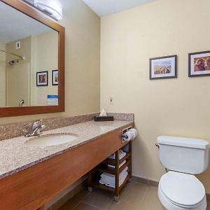 Queen Suite Two Queen Beds Non-Smoking