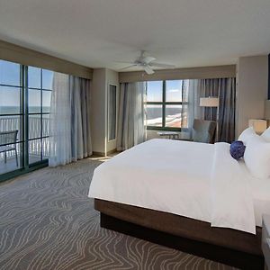Superior Oceanfront King Room