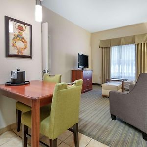 One-Bedroom King Suite