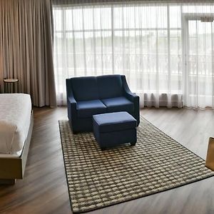 Queen Suite