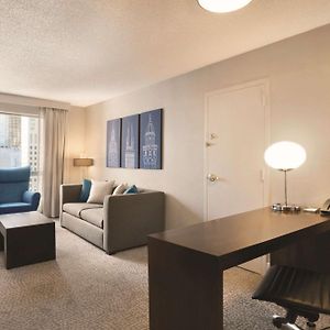 One-Bedroom King Suite