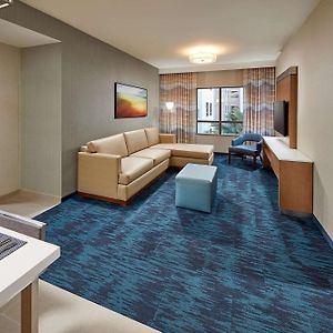 Premium One-Bedroom Queen Suite Non-Smoking