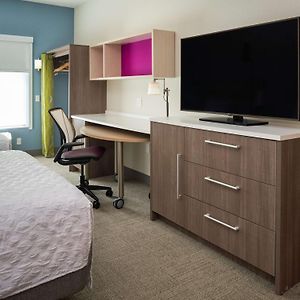 Queen Studio Two Queen Beds Non-Smoking