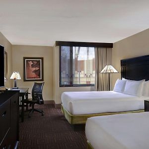 Queen Room Two Queen Beds Roll Shower Mobility Hearing Access or Non-Smoking