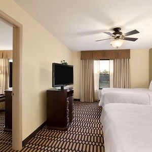 One-Bedroom Queen Suite