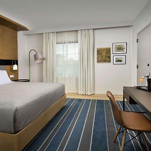 King Room Mobility Hearing Access