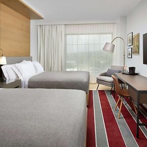 Queen Room Two Queen Beds Hearing Access