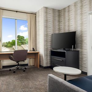 One-Bedroom King Suite