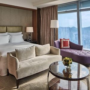 Grand King Room