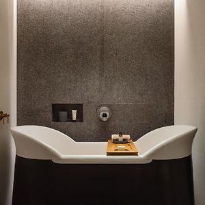 One-Bedroom King Suite