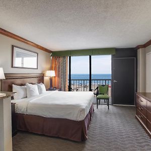 Deluxe Oceanfront King Studio