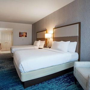 One-Bedroom Queen Suite Two Queen Beds Non-Smoking