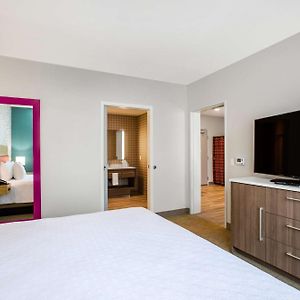 One-Bedroom King Suite Non-Smoking