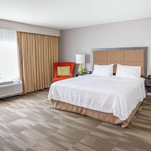 King Room Hearing Access or Non-Smoking