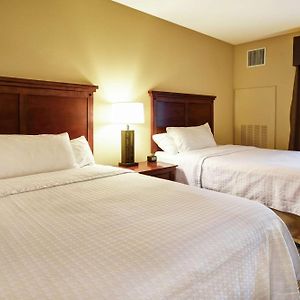 One-Bedroom Queen Suite Two Queen Beds Non-Smoking